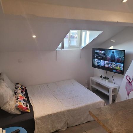 Studette Independante Hyeres Gare Particulier Apartman Kültér fotó
